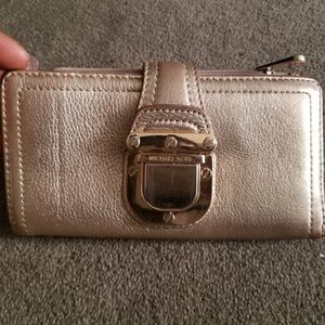 Michael Kors wallet